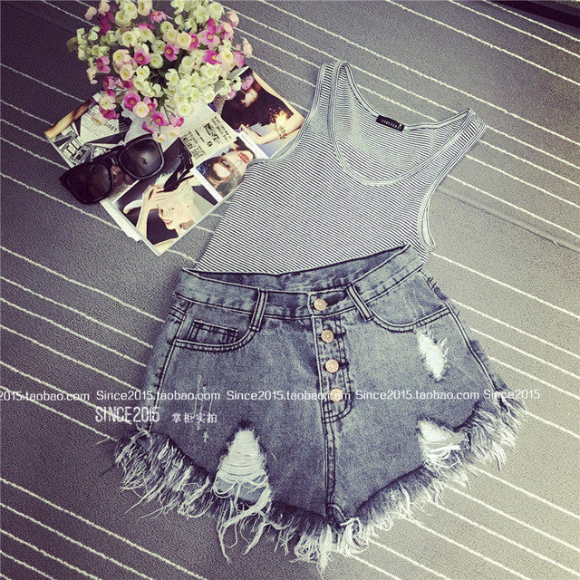 2016 European and American BF summer wind female blue high waist denim shorts women worn loose burr hole jeans shorts plus size